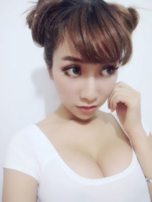 饥渴少妇野战高潮嗷嗷叫_蓝光神马影院手机在线
