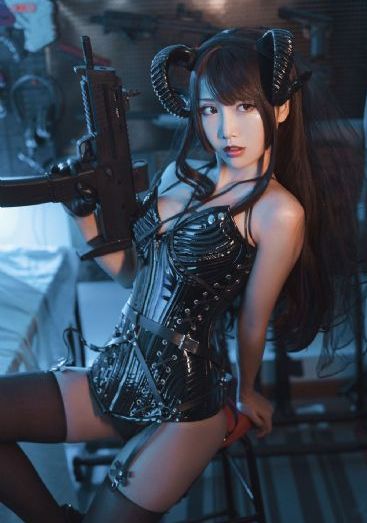丝袜伦理片_JVID性感写真